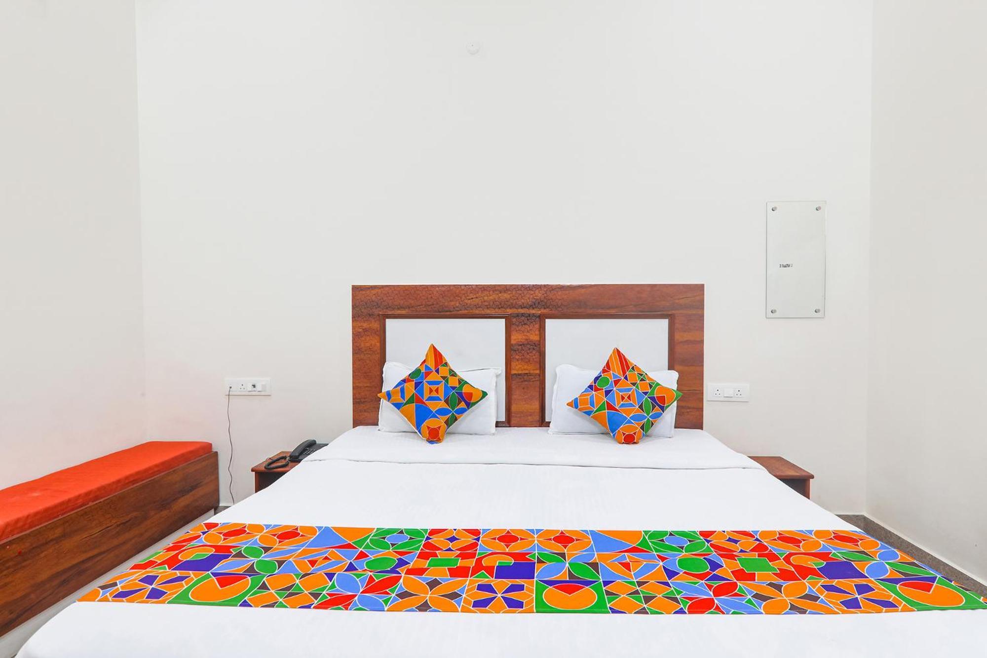Fabhotel Shree Venkatesh Nileyam Ayodhya 외부 사진
