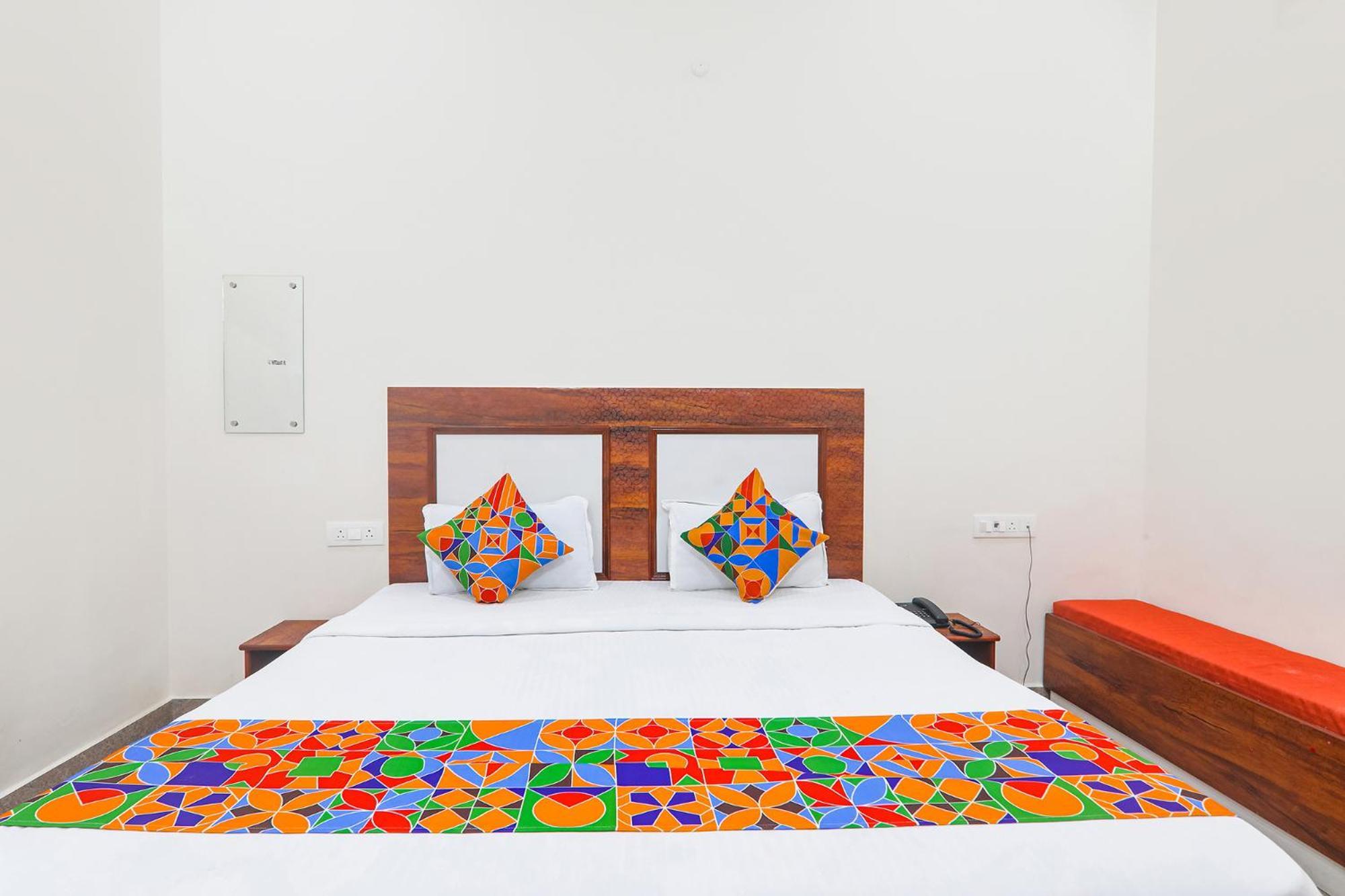Fabhotel Shree Venkatesh Nileyam Ayodhya 외부 사진